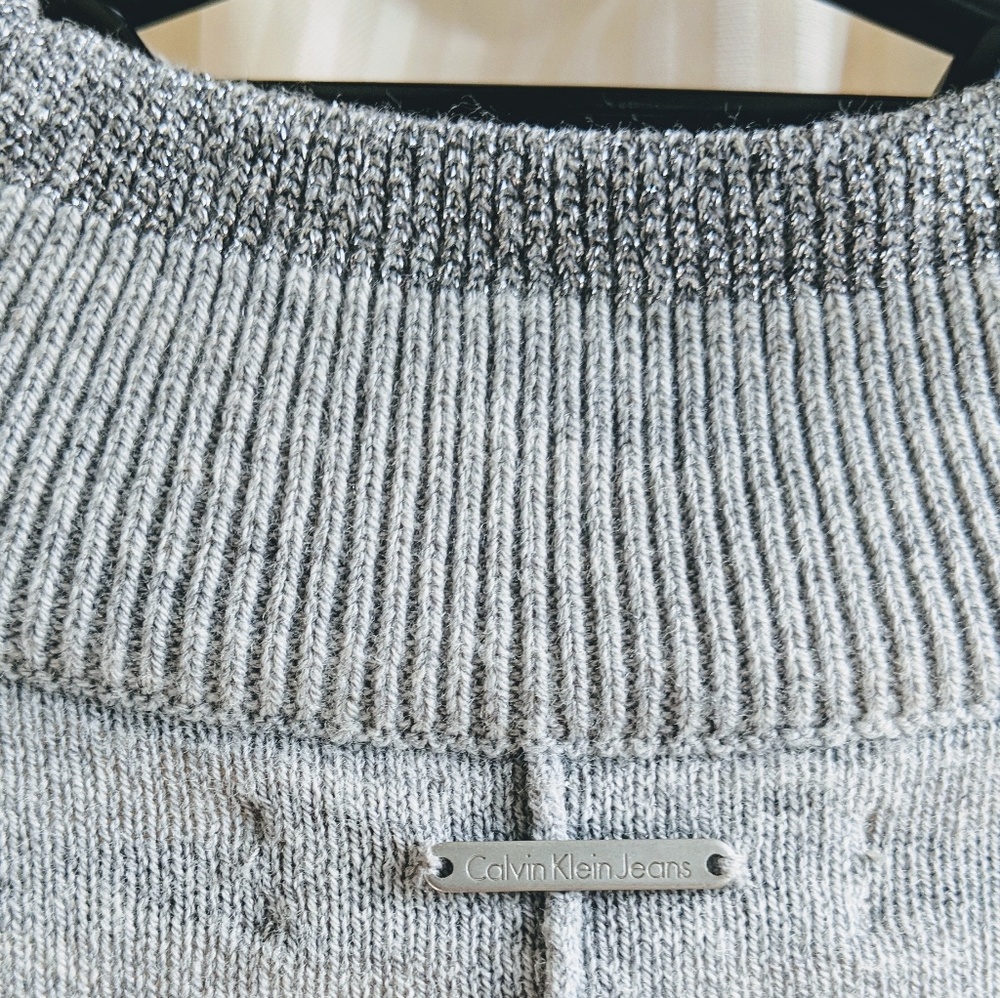 Calvin Klein Jeans Cut Out Triangle Sweater - Picture 3 of 6